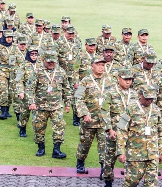 Retret sekda di akmil dikritik