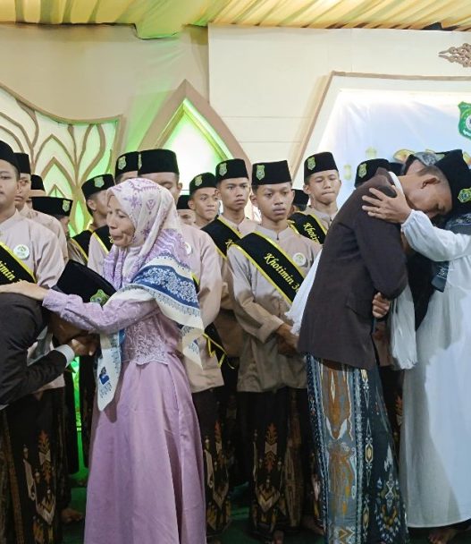 Santri terima hadiah rp1 juta dari wagub jateng