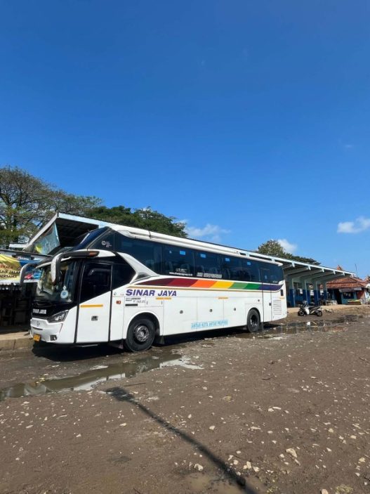 Terminal kroya dan karangpucung sepi