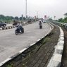 Trotoar underpass rusak parah