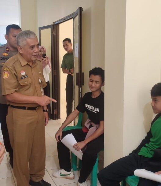 100 pelajar jalani tes kesehatan