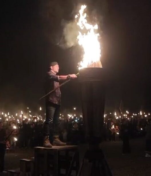 5.000 obor terangi malam purwanegara