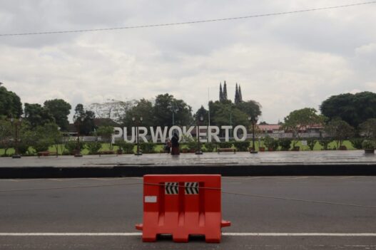 Aplikasi parkir diujicoba di alun alun purwokerto