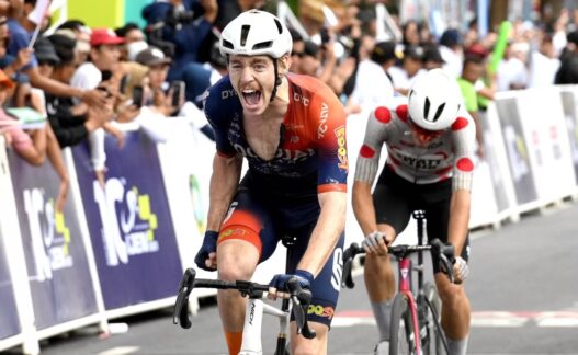 Bettles menang dramatis di etape 3