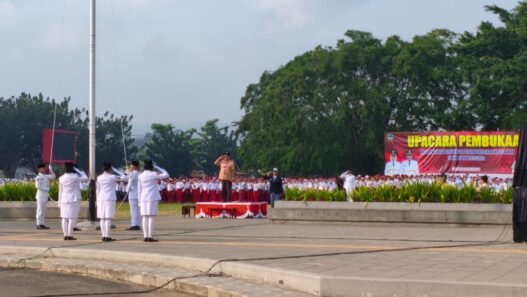 Bupati: jangan ada perploncoan saat mpls
