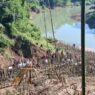 Cegah banjir, warga kedungwinangun patok sungai lukulo