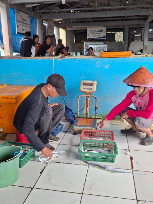 Cuaca "semrawut" nelayan tak melaut