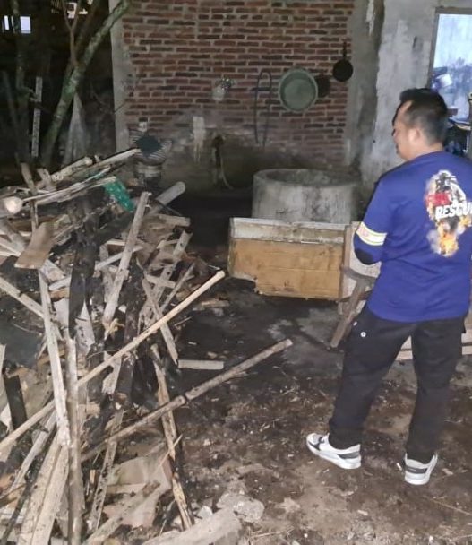 Dapur rumah warga desa layansari terbakar