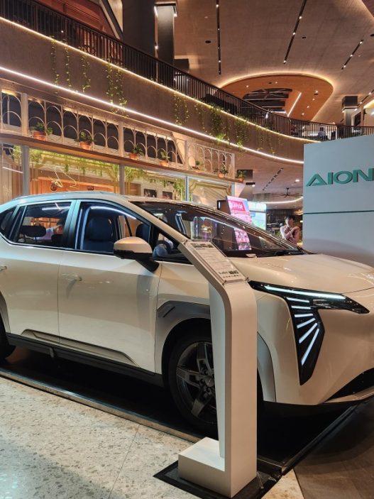 Harga purna jual mobil listrik anjlok