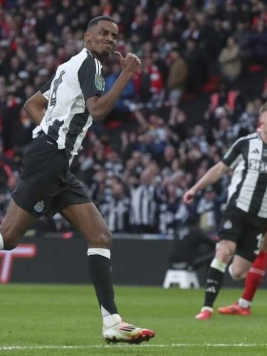 Howe pastikan isak hengkang