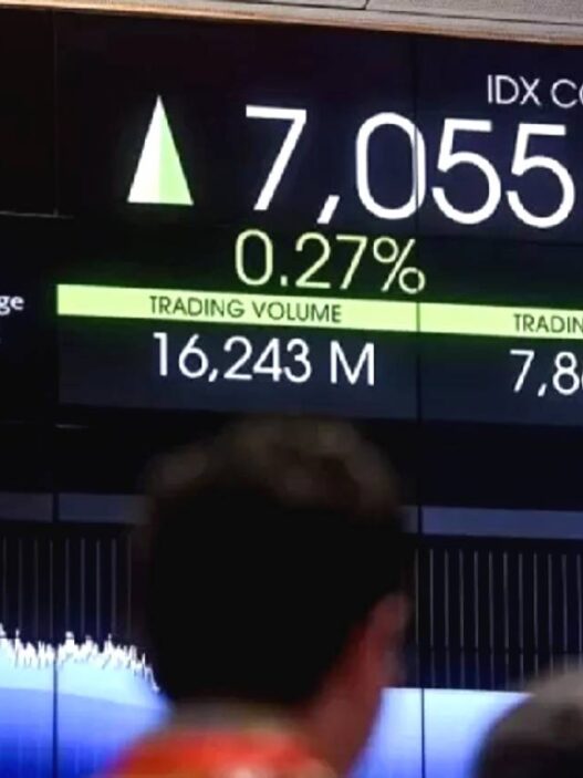 Ihsg menguat tembus di level 7000