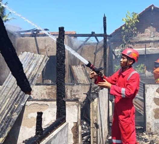 Kompor meledak rumah di adipala terbakar