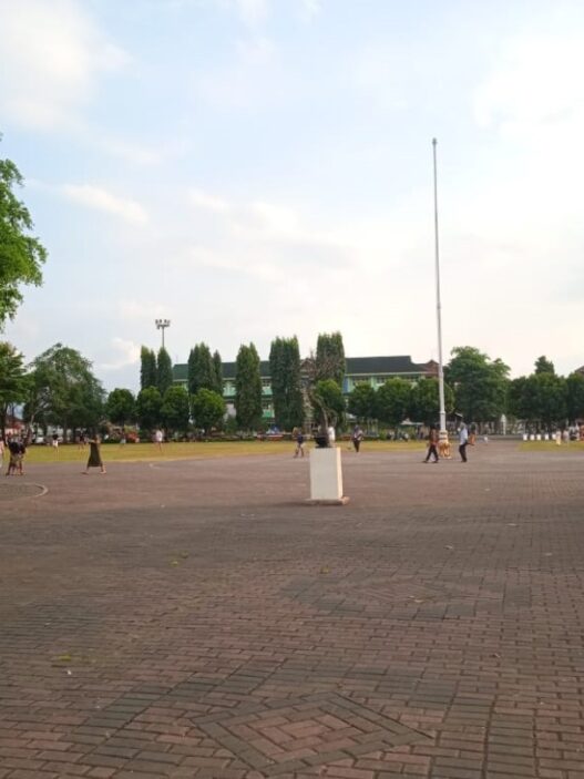 Larangan berjualan bakal dikaji ulang
