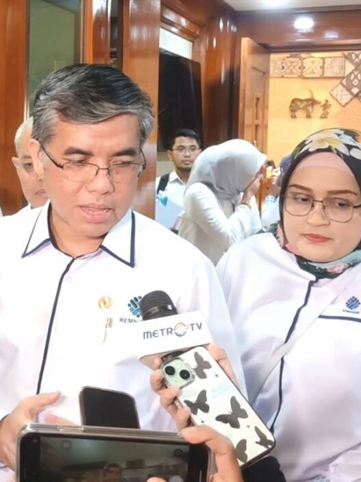 Menteri ketenagakerjaan yassierli menyatakan bahwa bantuan subsidi upah hanya cair satu kali di tahun 2025.