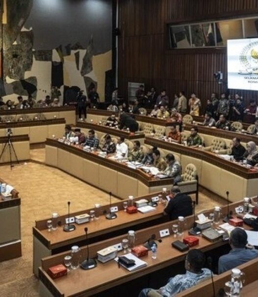 Mk tunggu dpr, dpr tunggu arahan pimpinan