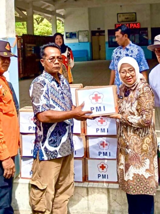 Pmi siagakan relawan 200 relawan sibat