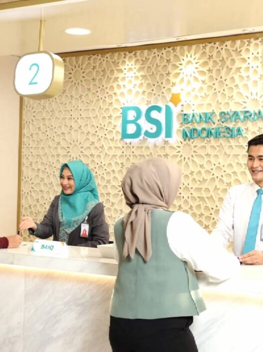 Sejumlah lembaga perbankan, termasuk bank syariah indonesia (bsi), telah menyalurkan dana kur hingga menyentuh angka rp131,84 triliun per akhir juni 2025.