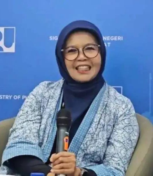 Sekretaris direktorat jenderal prasarana strategis kementerian pu essy asiah