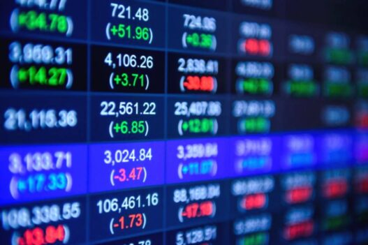Sepuluh saham berhasil mencetak cuan fantastis sepanjang perdagangan pekan ini, periode 14–18 juli 2025