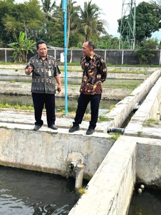 Sumanto, ketua dprd jateng 1