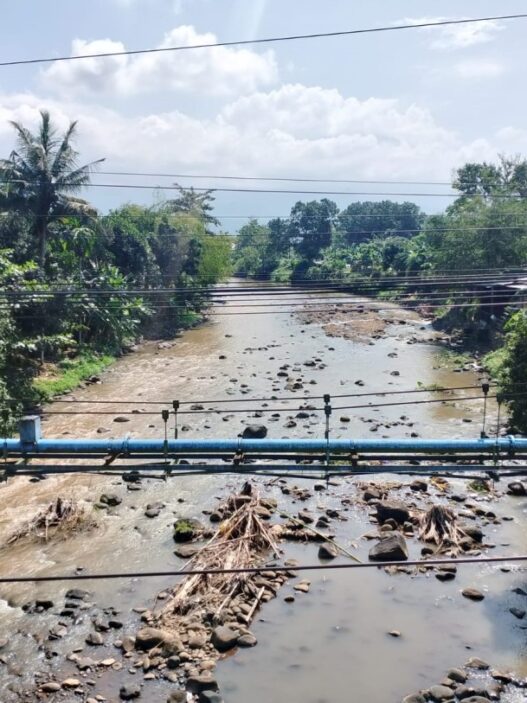 Sungai logawa makin keruh