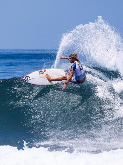 Tempat surfing favorit
