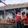 Tiga kamar kos terbakar