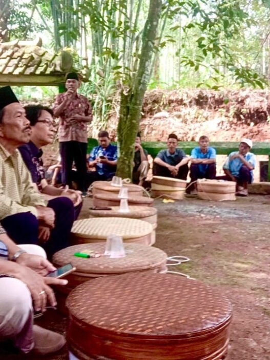 Tradisi tenongan warnai memerti bumi di sempor