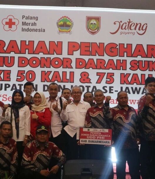 87 pendonor darah terima penghargaan gubernur