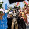 Ada teriakan jajakan dagangan di tengah semarak kemerdekaan