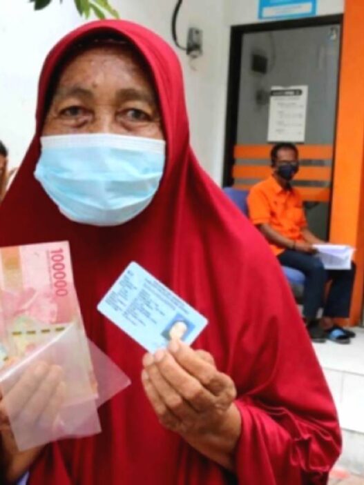 Ada tujuh jenis bansos yang resmi cair bulan ini, dan setiap penerima wajib memahami cara mendapatkannya serta prosedur pencairan agar tidak terlewat.