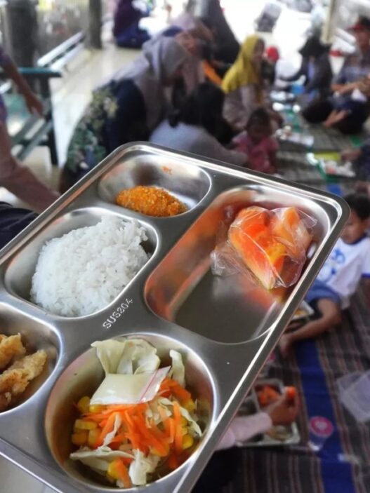 Belatung ditemukan di menu mbg