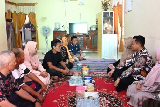 Bupati purbalingga kunjungi rumah keluarga korban banjir sungai klawing