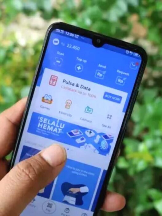 Dana kaget merupakan fitur berbagi saldo di aplikasi dana yang memungkinkan pengguna mengirim sejumlah uang secara acak