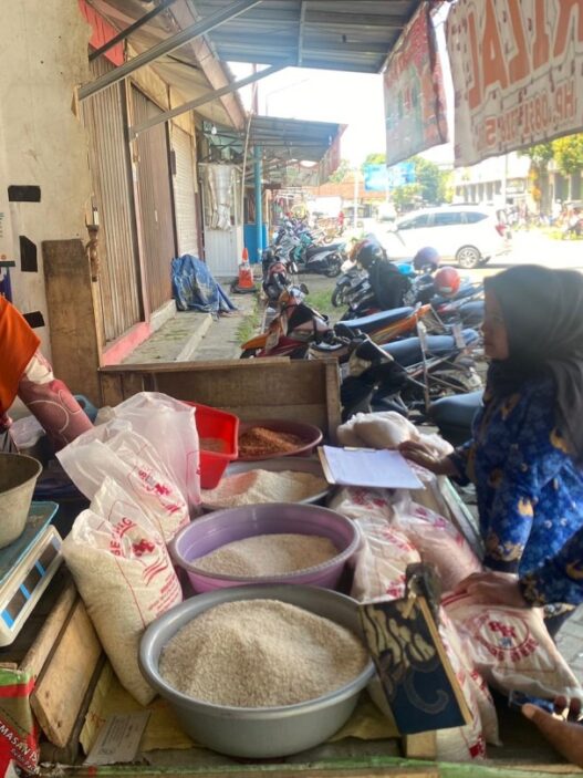 Dinperindag: tidak ada beras oplosan