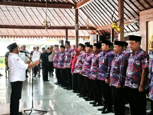 Dorong sinergi dan perjuangkan status perangkat desa