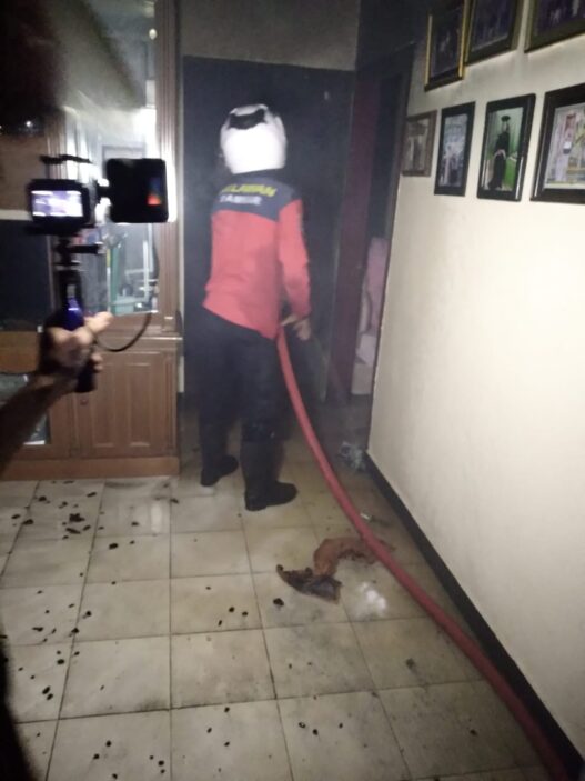 Gas lpg bocor, dapur warga gumilir terbakar