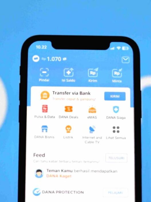 Kini, masyarakat tidak perlu bingung mencari solusi karena sudah tersedia cara mudah pinjam saldo dana 100 ribu melalui aplikasi dana.