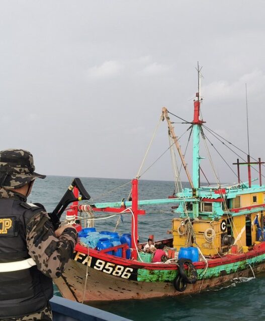 Kkp lumpuhkan kapal asing ilegal