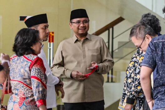 Kpk bakal ungkap calon tersangka