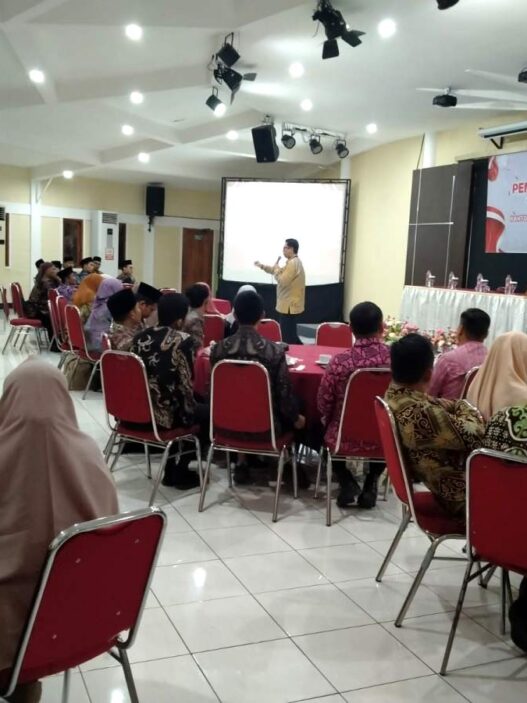 Kurang komunikasi sejumlah program tersendat