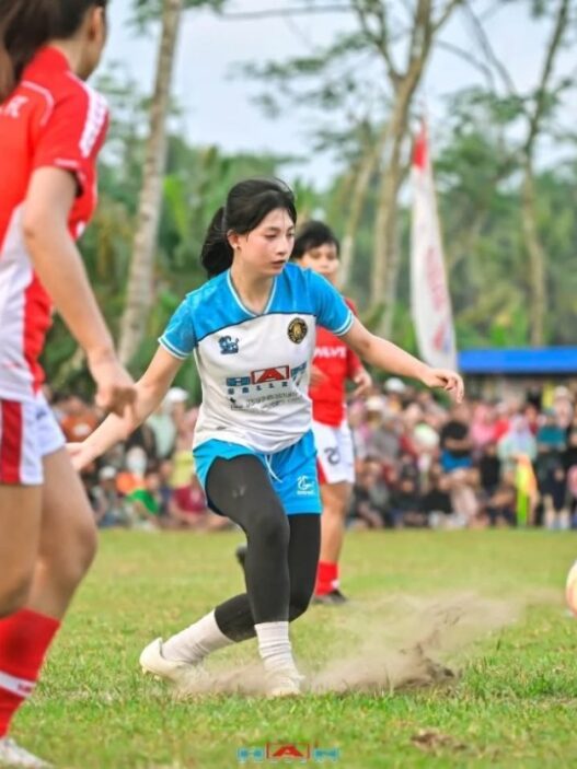 Laga "selingan" yang menyita perhatian