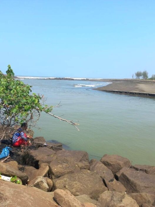 Libur panjang, pantai sodong sepi pengunjung
