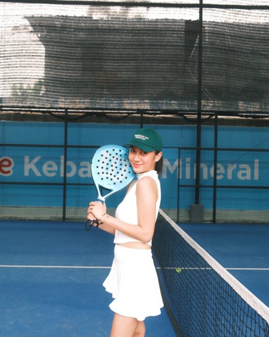 Main padel bareng mantan