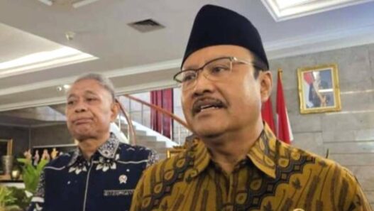 Masyarakat diminta waspada terhadap akun palsu yang mengatasnamakan penyaluran bansos