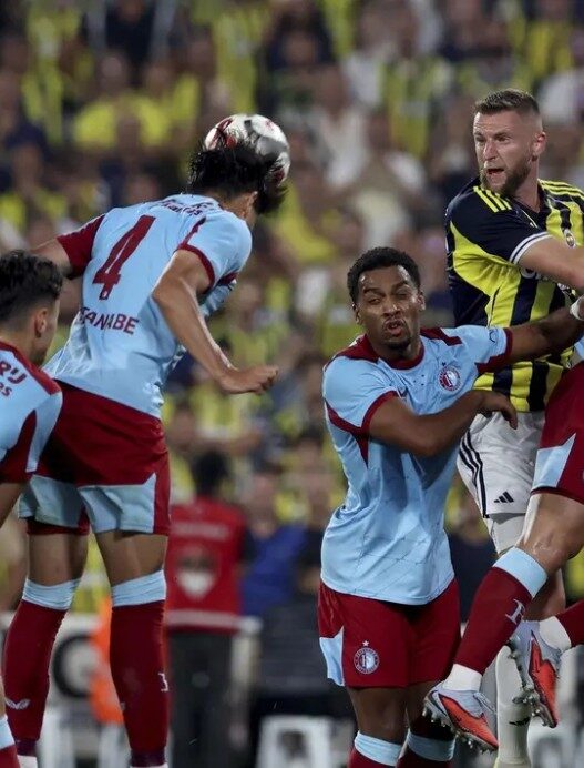 Melaju ke playoff liga champions
