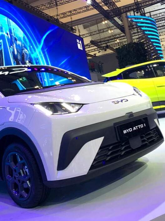 Mobil murah china banjiri indonesia