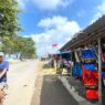 Omzet penjual baju di teluk penyu turun