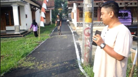 Pemdes kedungjati angkat bicara soal aspal tumbuh rumput