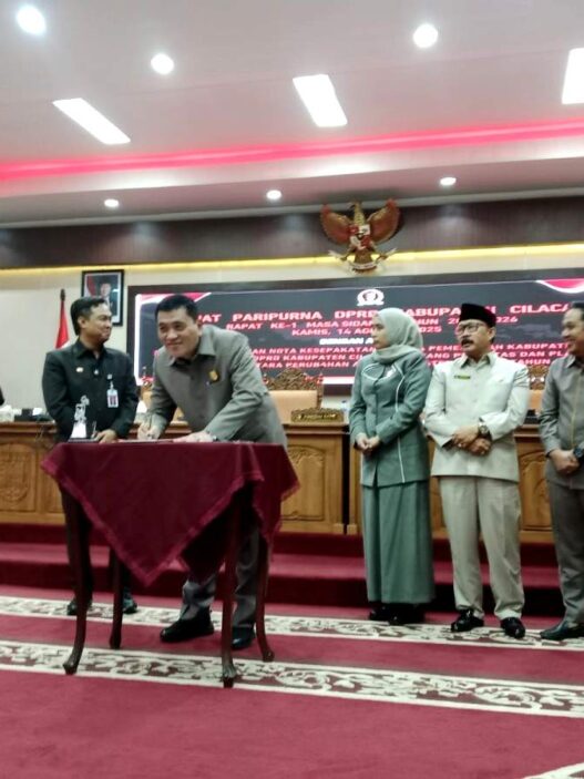 Pemkab dan dprd sepakati empat raperda